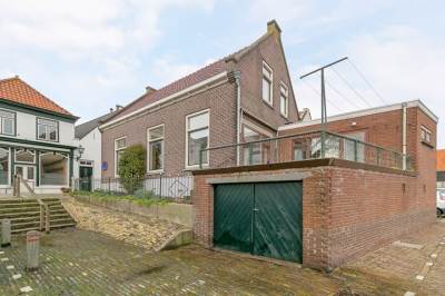 Woning Dorpsstraat 2 Zwartewaal