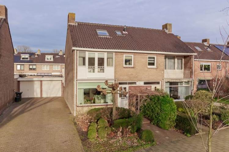 Woning Jan van Kuikweg 139 Heemskerk