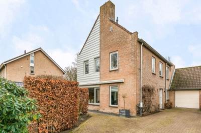 Woning Stevenshof 12 's Gravenmoer