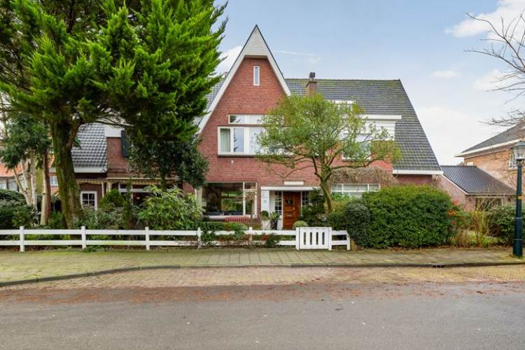 Woning Van Zuylen van Nijeveltstraat 15 Wassenaar