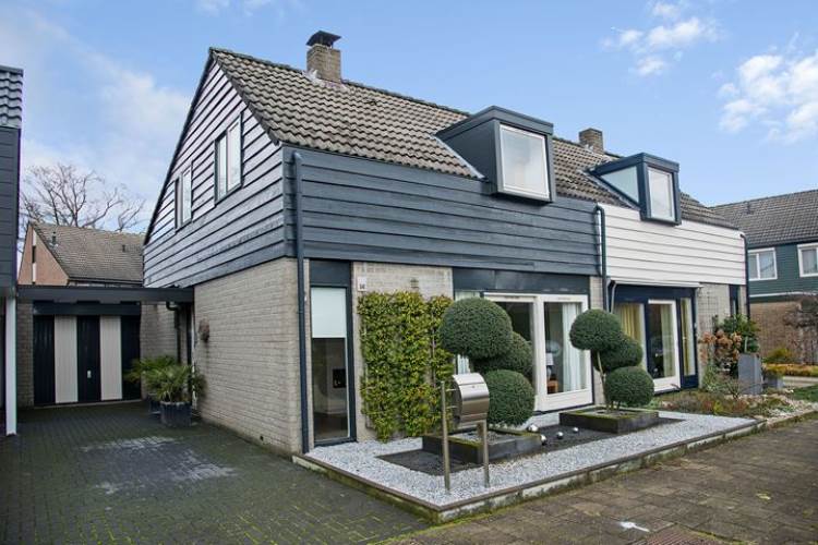 Woning Schneiderstraat 36 Hengelo (OV)