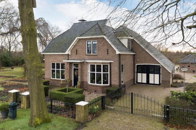 Woning Stieltjeskanaal 55 Stieltjeskanaal