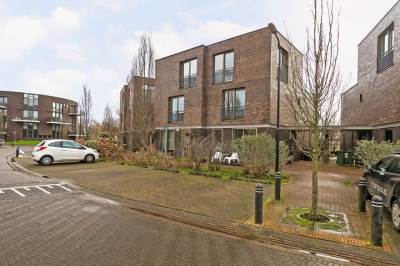 Woning Oeverzegge 15 Roelofarendsveen