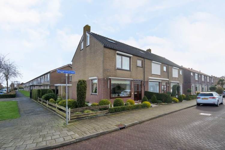 Woning Margrietstraat 1 Oud-Beijerland