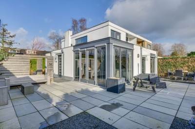 Woning Koningin Emmaweg 21 Houten