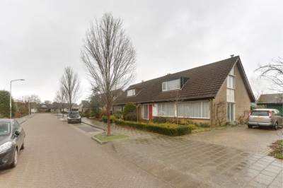 Woning Dr W C H Staringstraat 12 Vorden