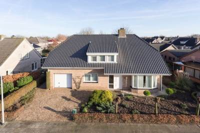 Woning Burgemeester de Weertstraat 4 Rucphen