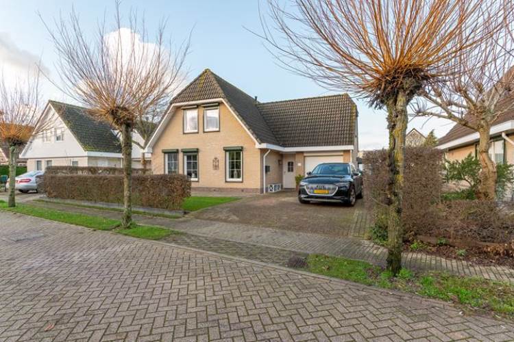 Woning Schothorstlaan 12 Spijkenisse