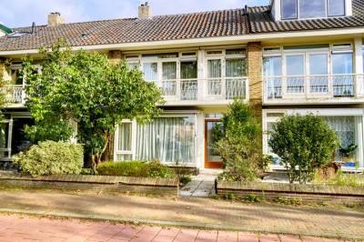 Woning Koningin Julianalaan 26 Voorschoten