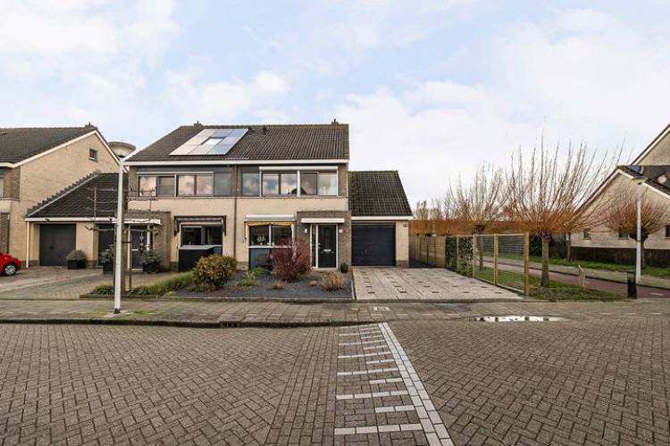 Woning Koraallaan 56 Barendrecht