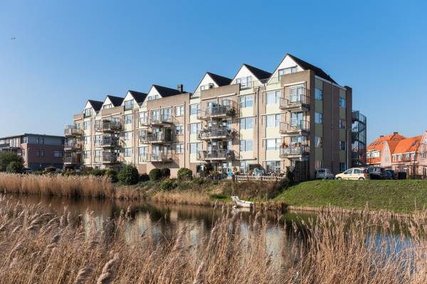 Woning Mientekade 64 HALFWEG