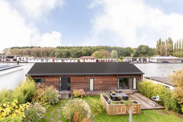 Woning Zijkanaal F Oostzijde 11 HALFWEG