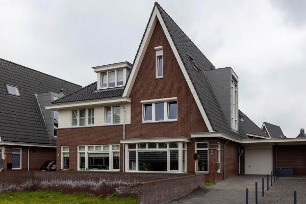 Woning Willem Marislaan 17 RAAMSDONKSVEER