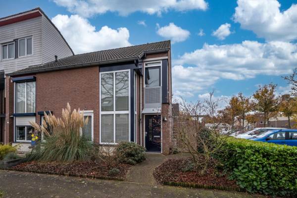 Woning Riviersingel 63 TEGELEN