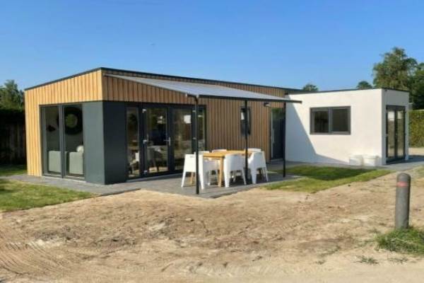 Woning Stelleweg 1-152 HEINKENSZAND