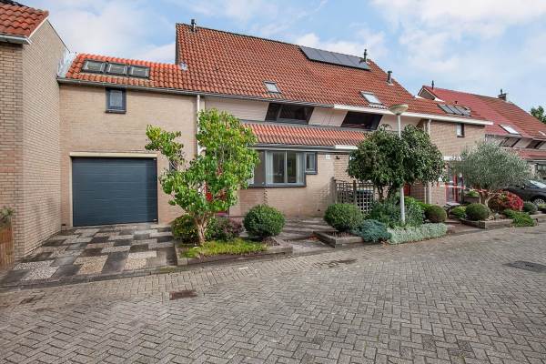 Woning Scholeksterhoek 8 Spijkenisse