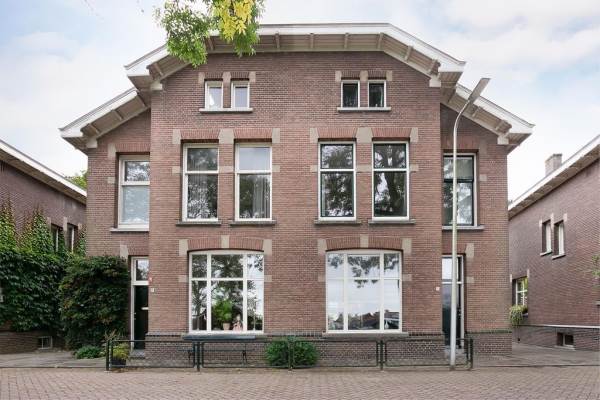 Woning Albrandswaardsedijk 100 POORTUGAAL
