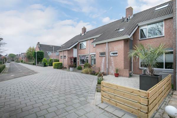 Woning Bronsmos 13 Nieuwerkerk aan den IJssel
