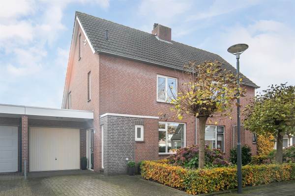 Woning Lijster 20 Sprang-Capelle