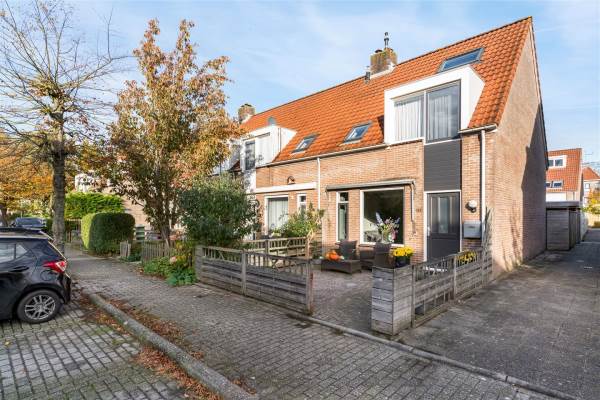 Woning Stijgbeugel 105 Zwaag
