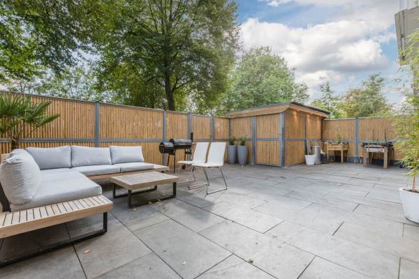 Woning Montfoorthof 73 Amsterdam