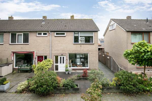 Woning Iepenlaan 54 Spijkenisse