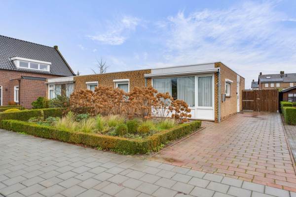 Woning Pastoor Schippersstraat 7 ROGGEL