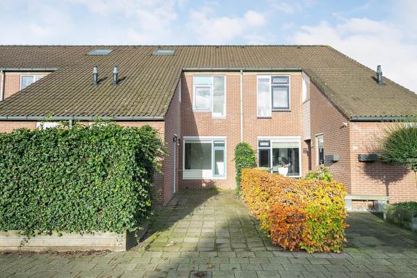 Woning Oostercluft 444 STEENWIJK