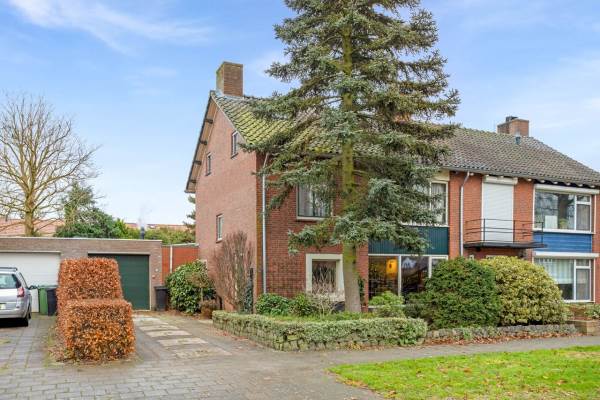 Woning Eikenlaan 27 Oudenbosch