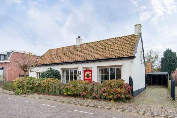 Woning Middelstraat 12 OSSENDRECHT