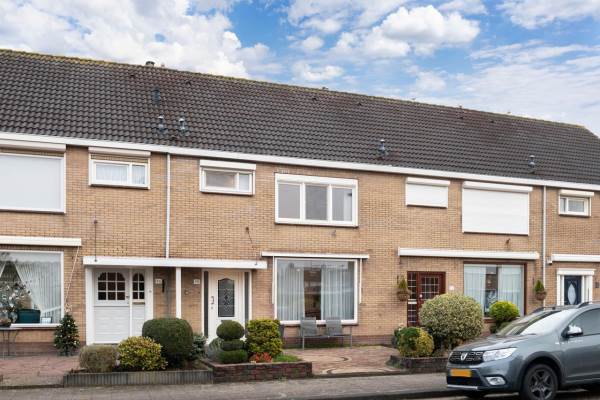 Woning Plutostraat 48 VOLENDAM