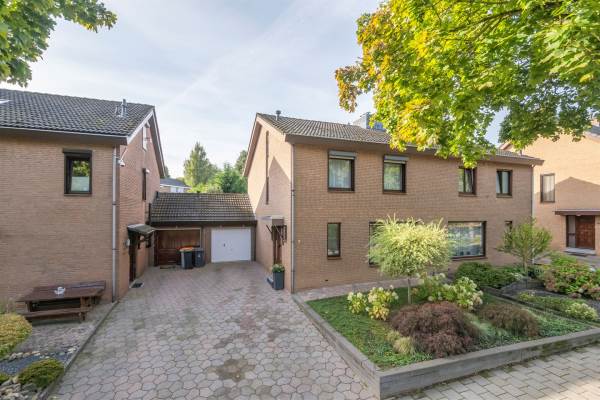 Woning Dr. Calsstraat 48 Landgraaf