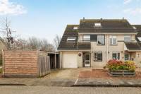 Woning Vergeet-mij-nietjestraat 18 Almere