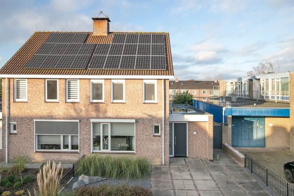 Woning Monseigneur van Hooydonkstraat 8 Rijen