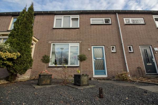 Woning Anjelierlaan 21 Lutjebroek
