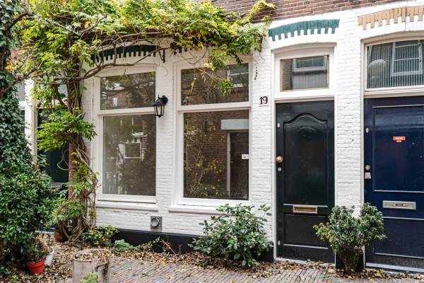 Woning Korte Houtstraat 19zwart Haarlem