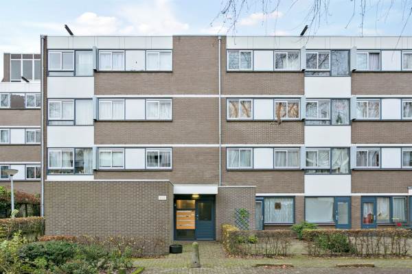 Woning Montfoorthof 26 Amsterdam