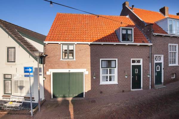 Woning Kerkstraat 2 Zuidland