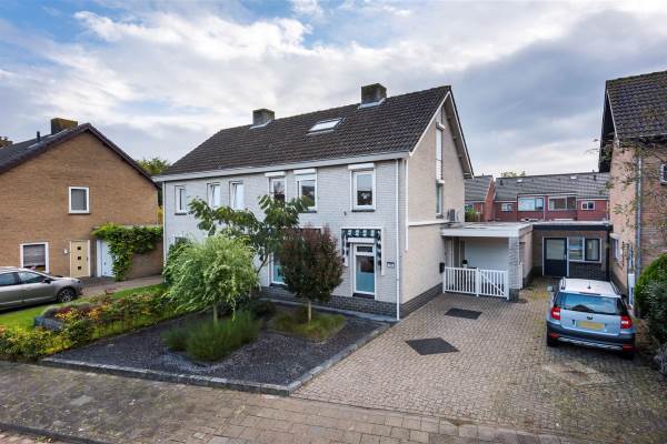 Woning Ericalaan 15 Hoeven