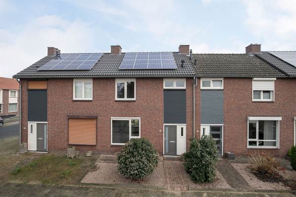 Woning Pr. Bernhardstraat 36 Horst