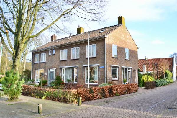Woning Kerkplein 10 Vlieland