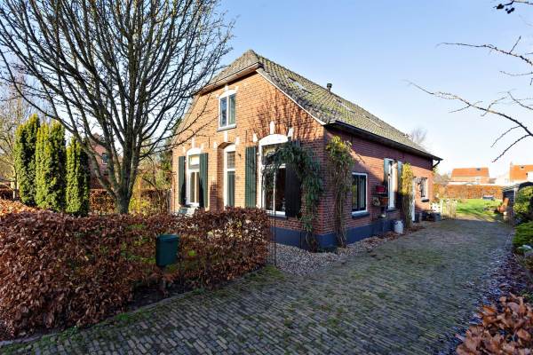 Woning Wiekenseweg 10 Gendringen