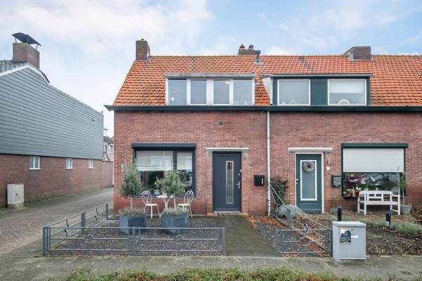 Woning dr. Leenhoutsstraat 39 Hoek