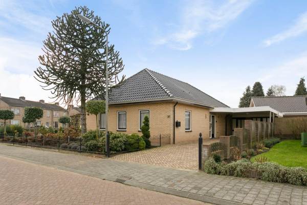 Woning Dr. Ariënsstraat 37 Berghem