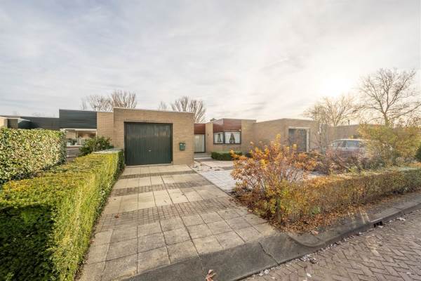 Woning Roerdompstraat 65 Strijen