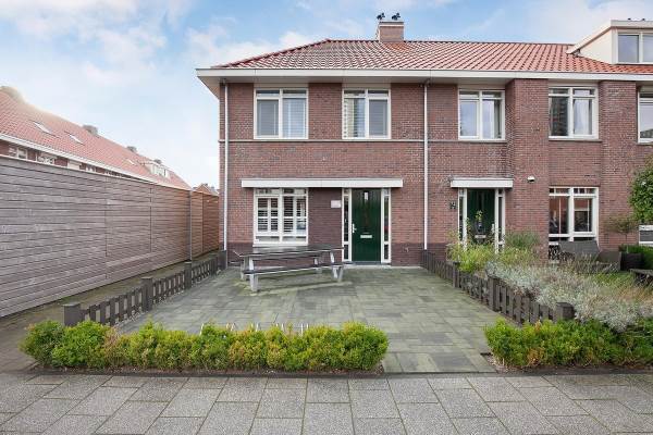 Woning Arnout van Westenrijklaan 74 Spijkenisse