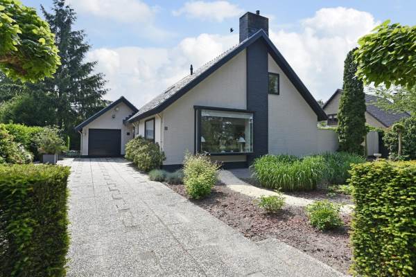 Woning van Haersma de Withstraat 11 Putten