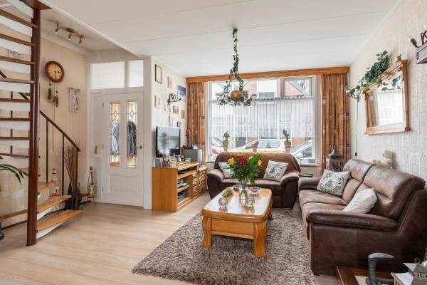 Woning Middelharnissestraat 8 SCHIEDAM