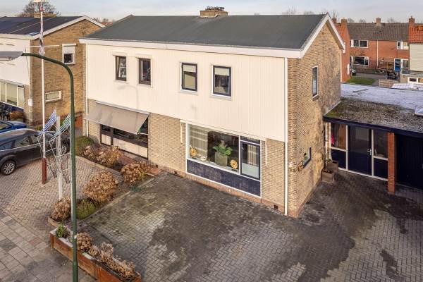 Woning Julianastraat 23 Zoutkamp