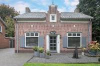 Woning Burg. Van Houtstraat 42 Budel